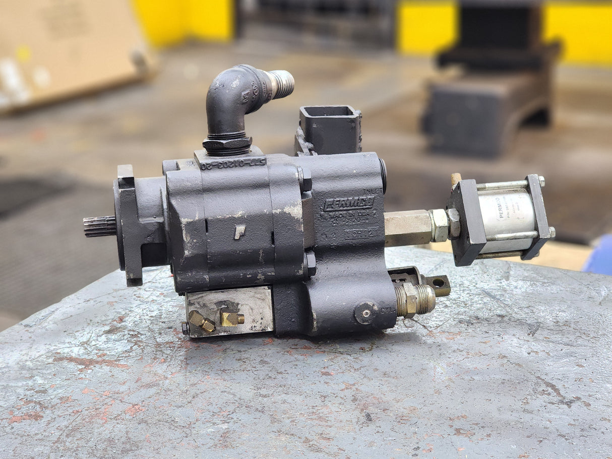 Permco Hydraulic Dump Pump CFA31H W/ Air Shift Cylinder For Sale