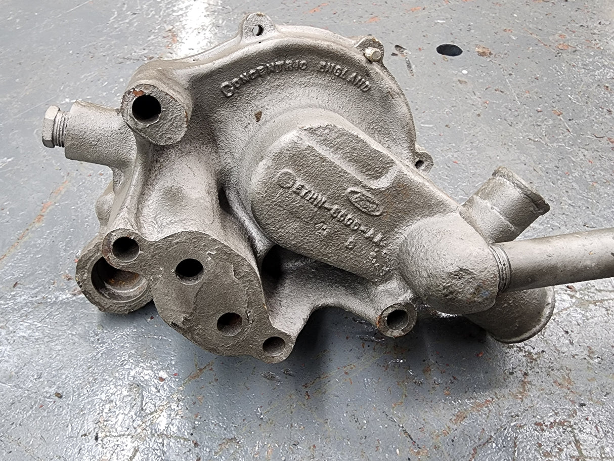 1987-1990 Ford Diesel Water Pump E7HN-8508-AA For Sale