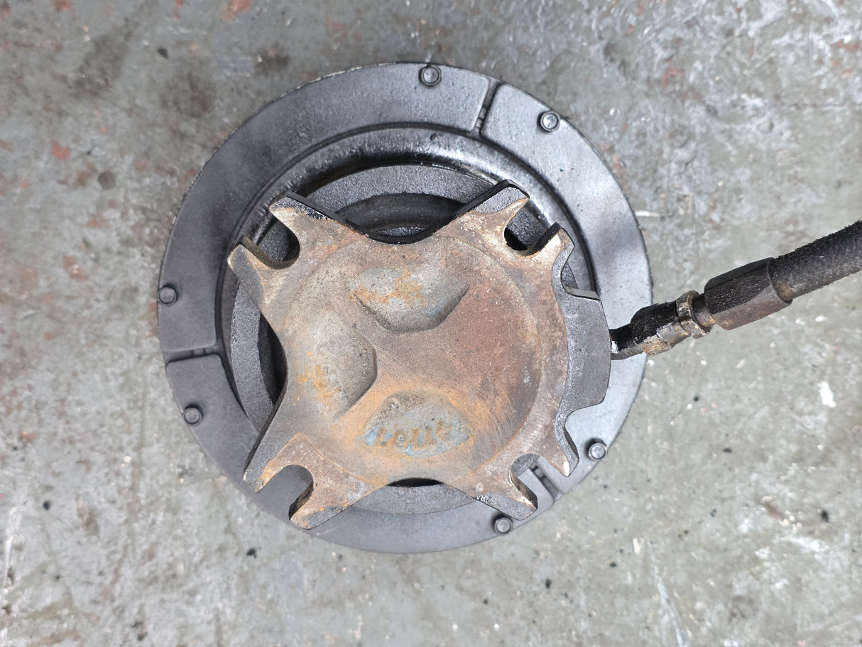 Borg Warner Dual Pilot Fan Clutch Part # 1090-09650-01, Mounting Base Part # 41767, Pulley Part # 41760 For Sale