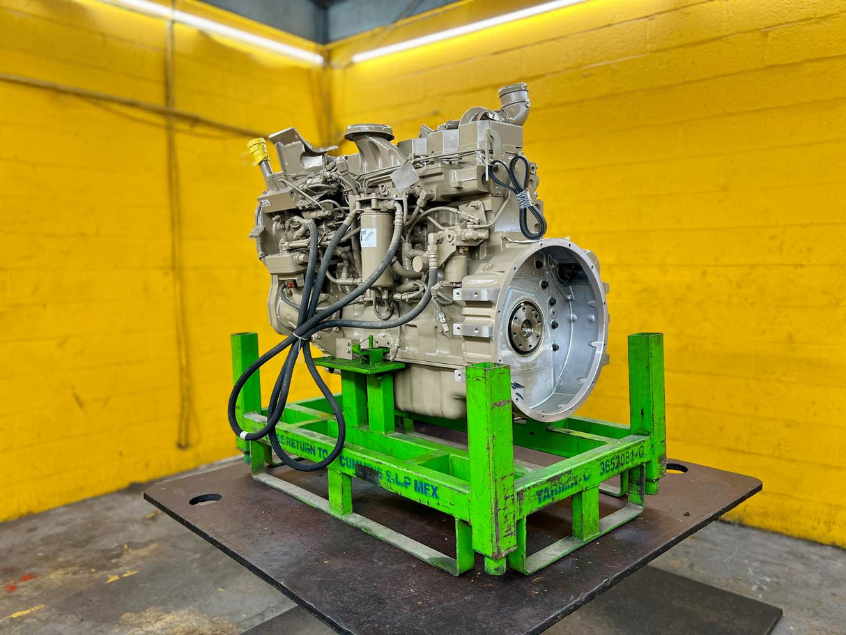 (NEW) 2003 Cummins ISC 8.3L Diesel Engine For Sale