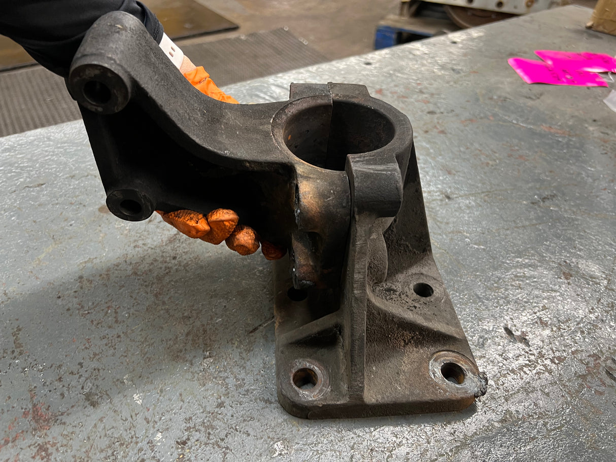 OEM GMC / Chevrolet Rear Engine Mount Bracket / Flywheel Housing Support For Sale