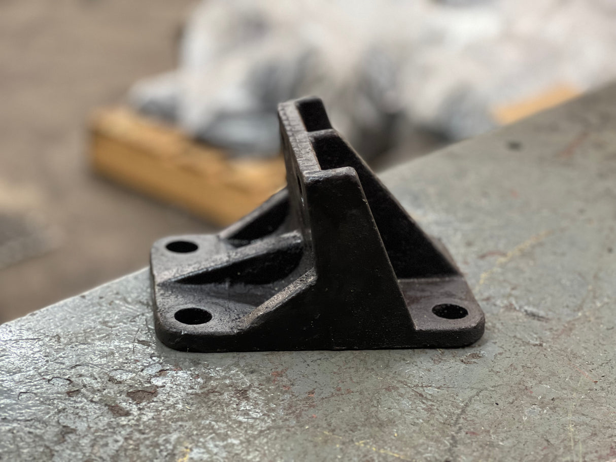 Cummins N14 Celect Rear Engine Mount Part # 01-14501 For Sale