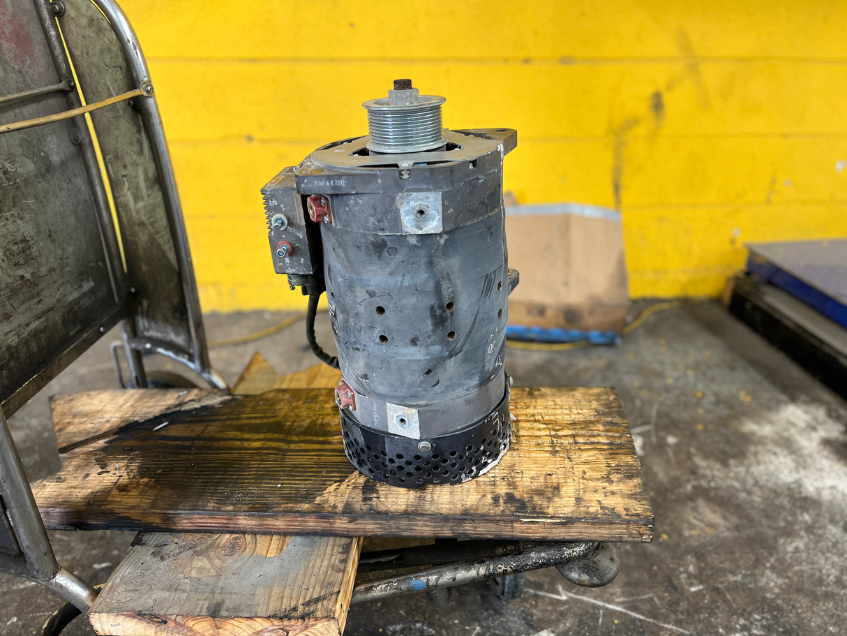 2009 OEM C.E Niehoff & Co Alternator 76761-N324 , 28V, 570AMP For Sale