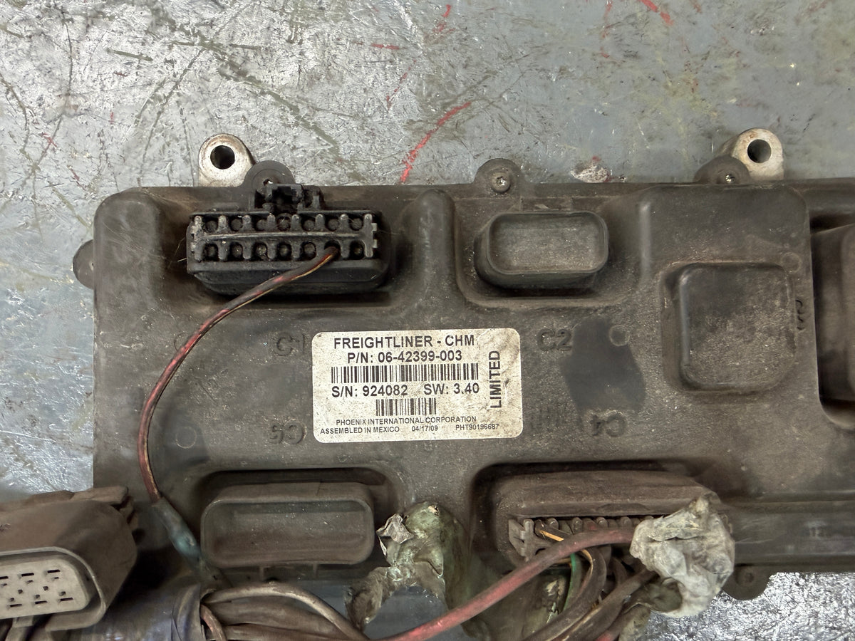 Freightliner 0642399002 Module For Sale with Pig Tails