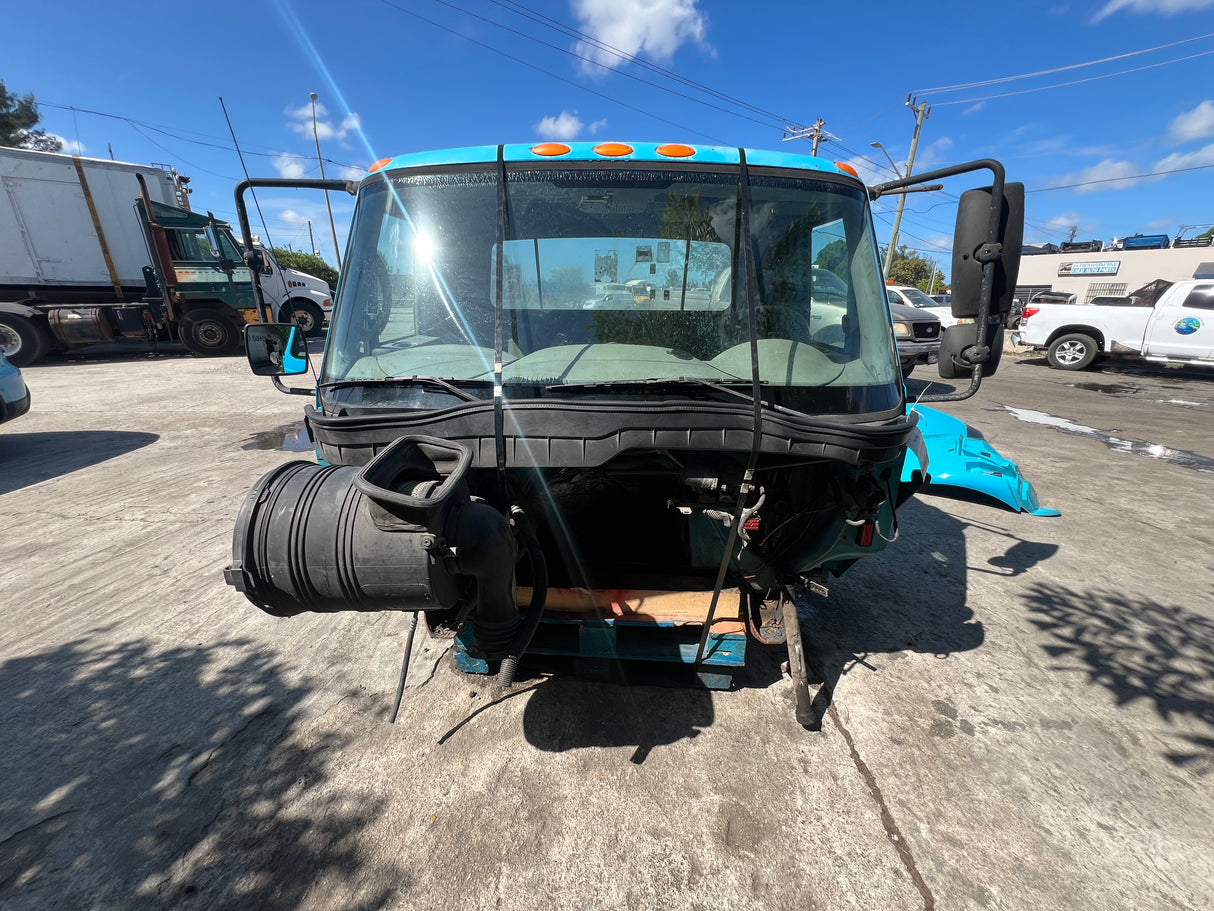 2009 International 4400 SBA CAB