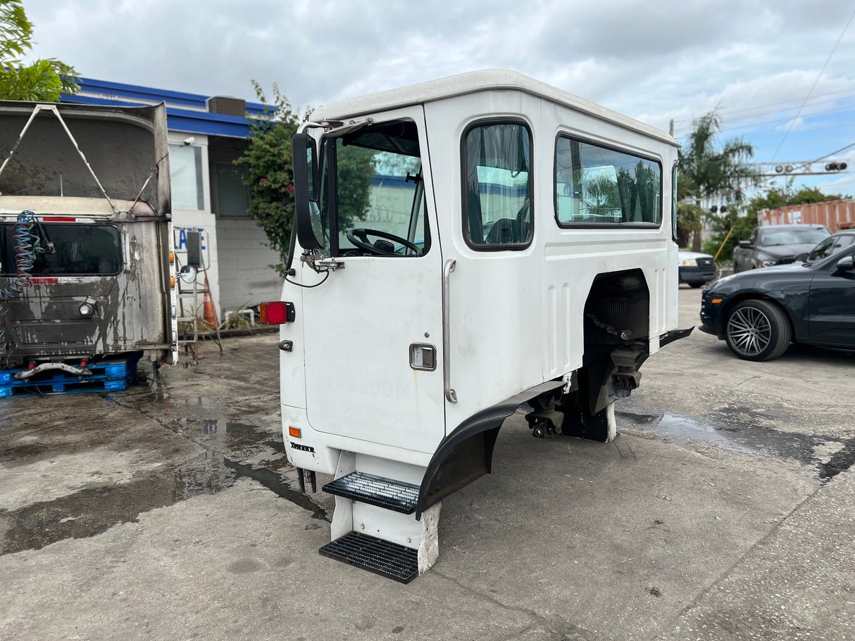 2014 AUTOCAR XPEDITOR DUAL DRIVER - L&R SIT CAB