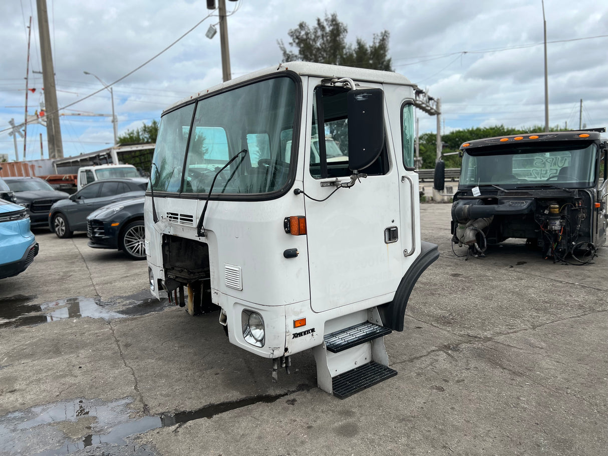 2014 AUTOCAR XPEDITOR DUAL DRIVER - L&R SIT CAB