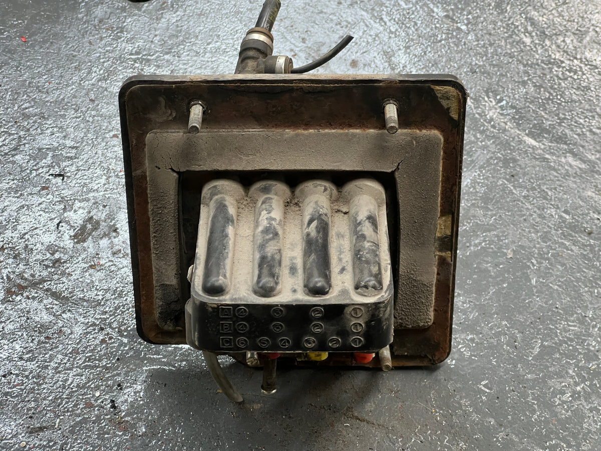 Sterling Air Valve Manifold A12-18075-001 For Sale