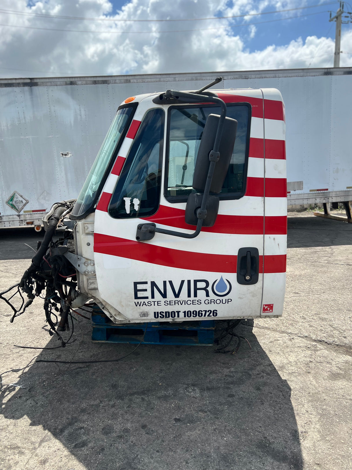 2007 International 7400 SFA Cab for Sale