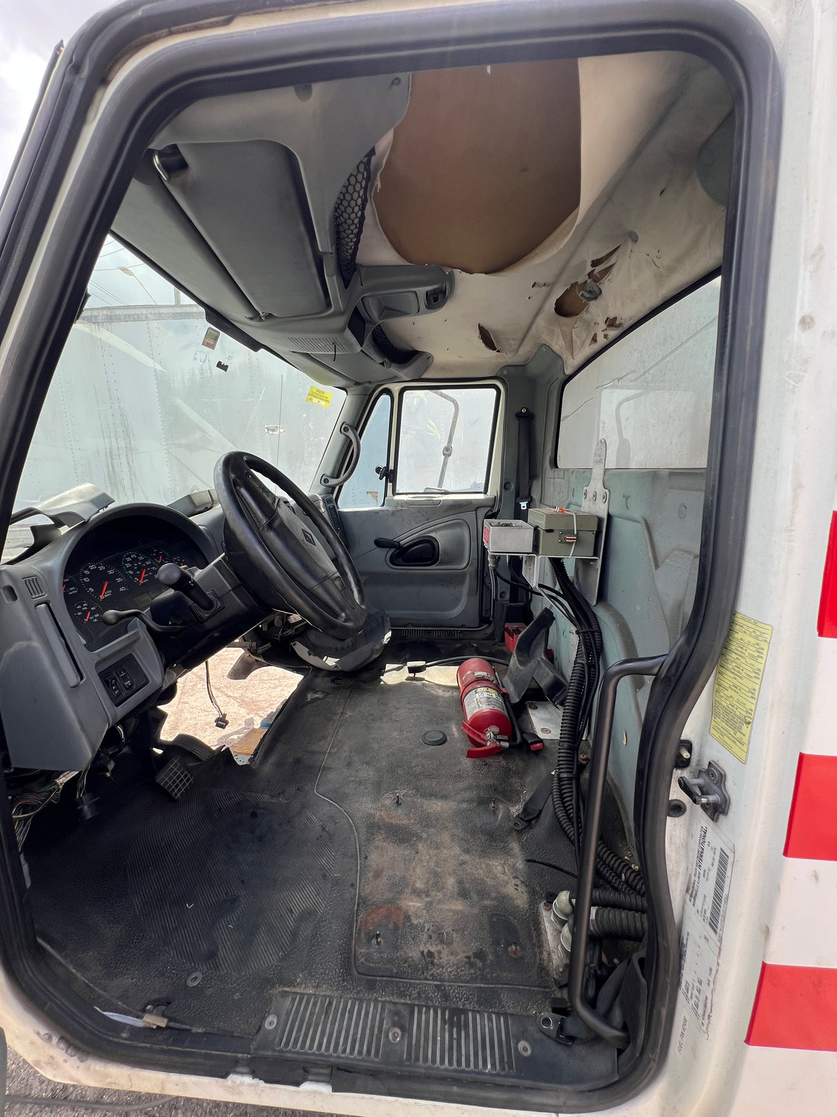 2007 International 7400 SFA Cab for Sale