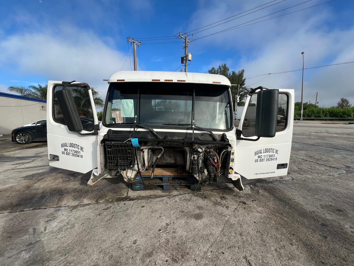 2006 Volvo VNL Conventional-New Generation CAB