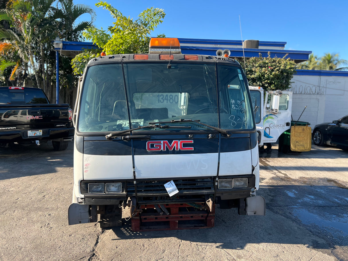 2002 GMC T7500 Tilt Cab Shell