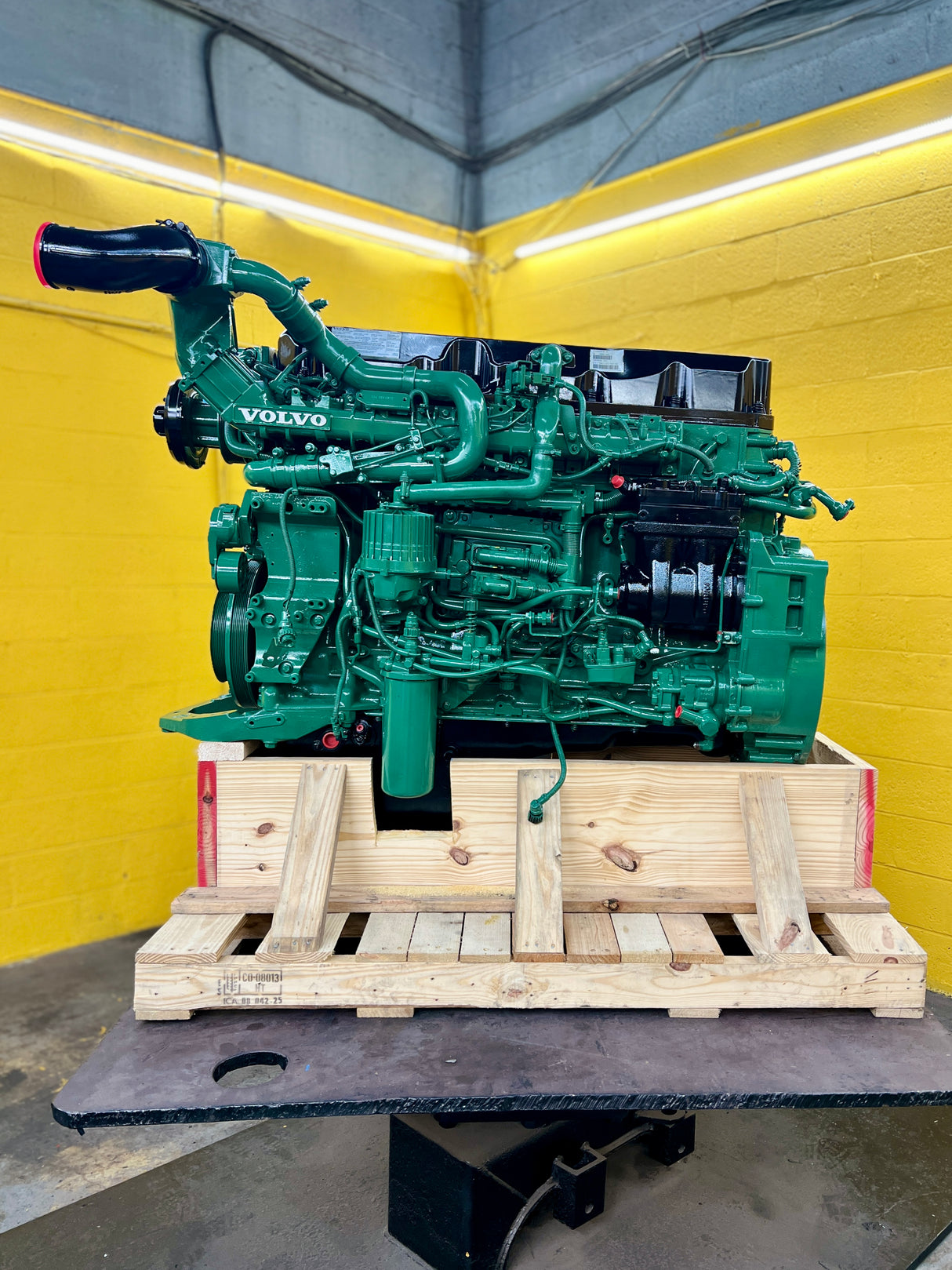 2012 Volvo D11 Diesel Engine For Sale, D11H405