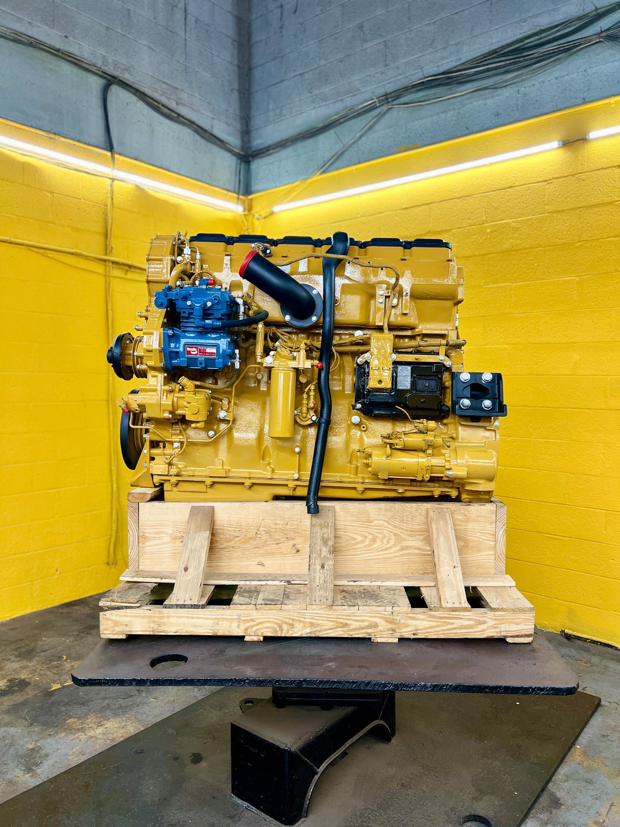 2000 Caterpillar C15 6NZ Diesel Engine For Sale with Jake Brakes