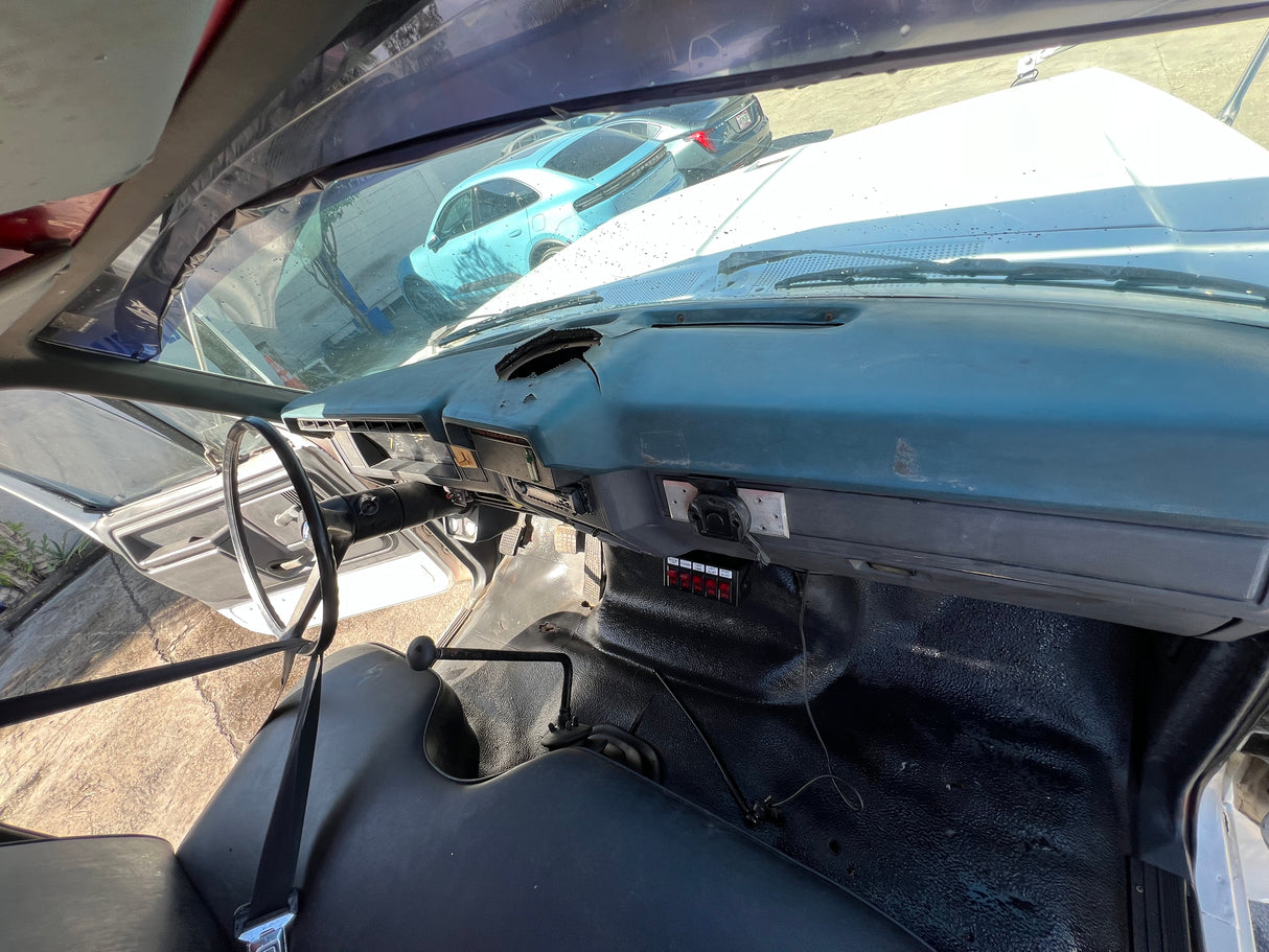 1994 FORD F700 Conventional CAB Shell