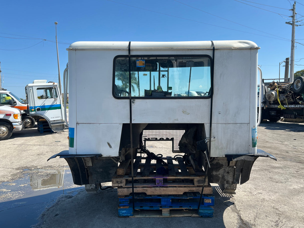 2005 MACK MR688S Low CAB Forward (LCF) Shell For Sale, 600-Series CAB