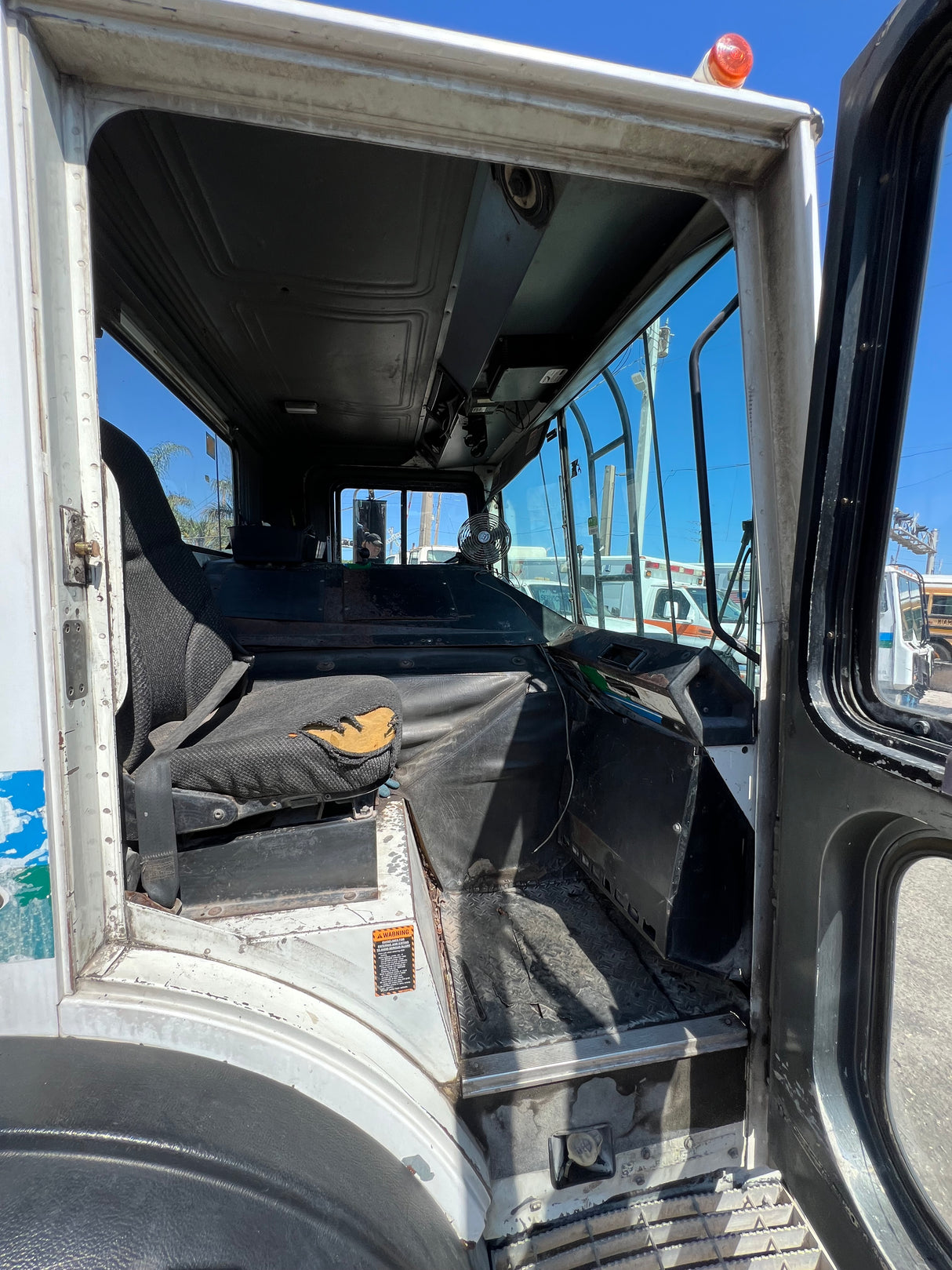 2005 MACK MR688S Low CAB Forward (LCF) Shell For Sale, 600-Series CAB