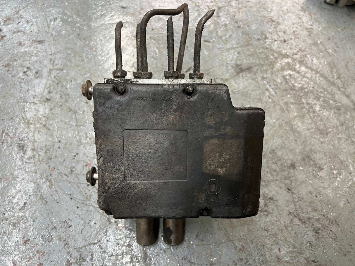 Chevrolet C7500 ABS Brake Controller Module Part # 25 0208-0010 3 For Sale
