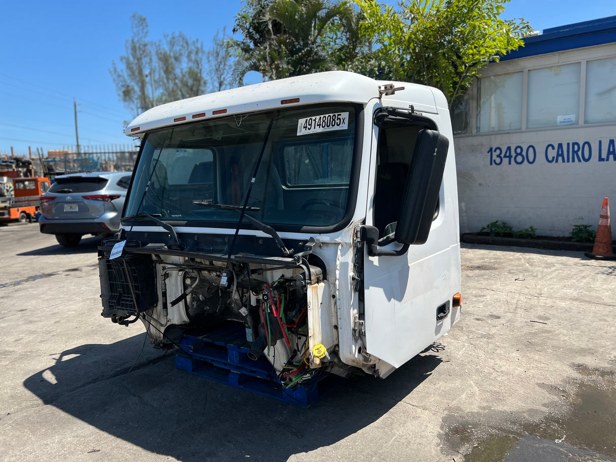 2006 Volvo VNL Conventional New Generation CAB Shell For Sale