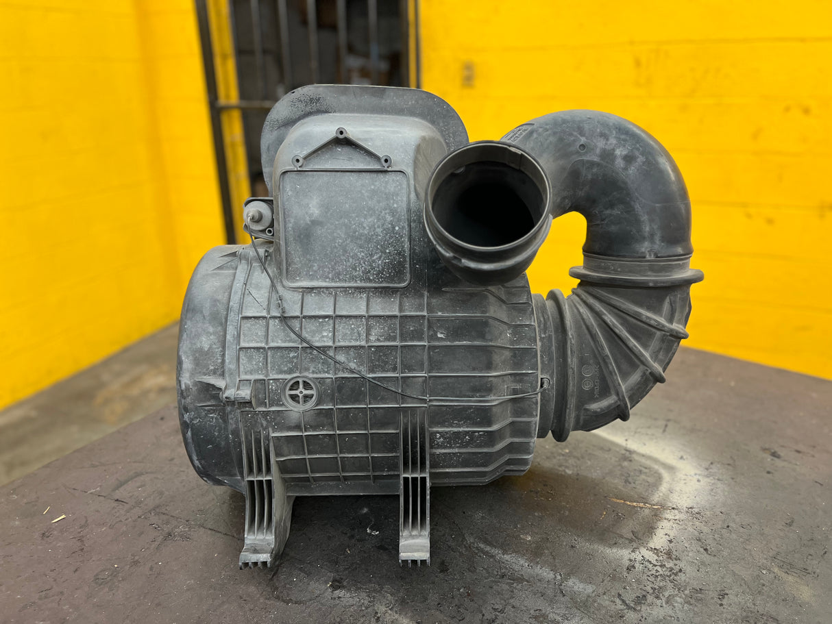 Volvo Air Cleaner For Sale, OFF 2006 VNL Conventional-New Generation Series