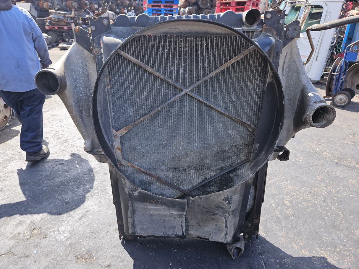 2003 Freightliner Columbia Cooling Assembly (RAD. COND. ATAAC) For Sale