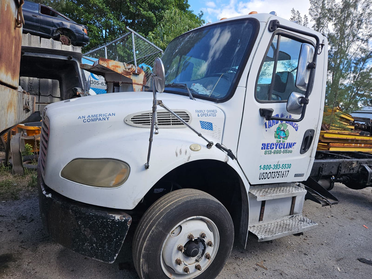 2005 Freightliner M2 106 Hood For Sale