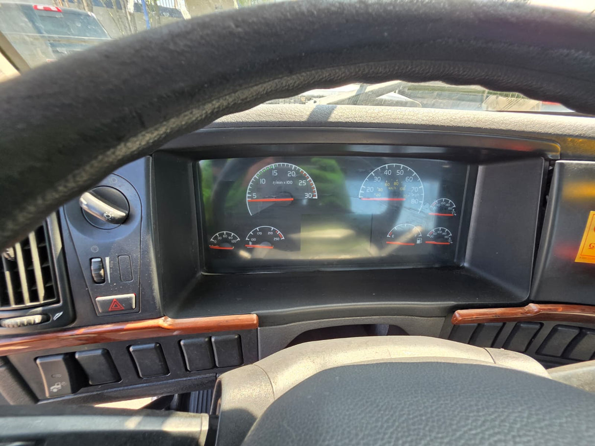 2007 VOLVO VNL CONVENTIONAL NEW GENERATION CAB SHELL FOR SALE
