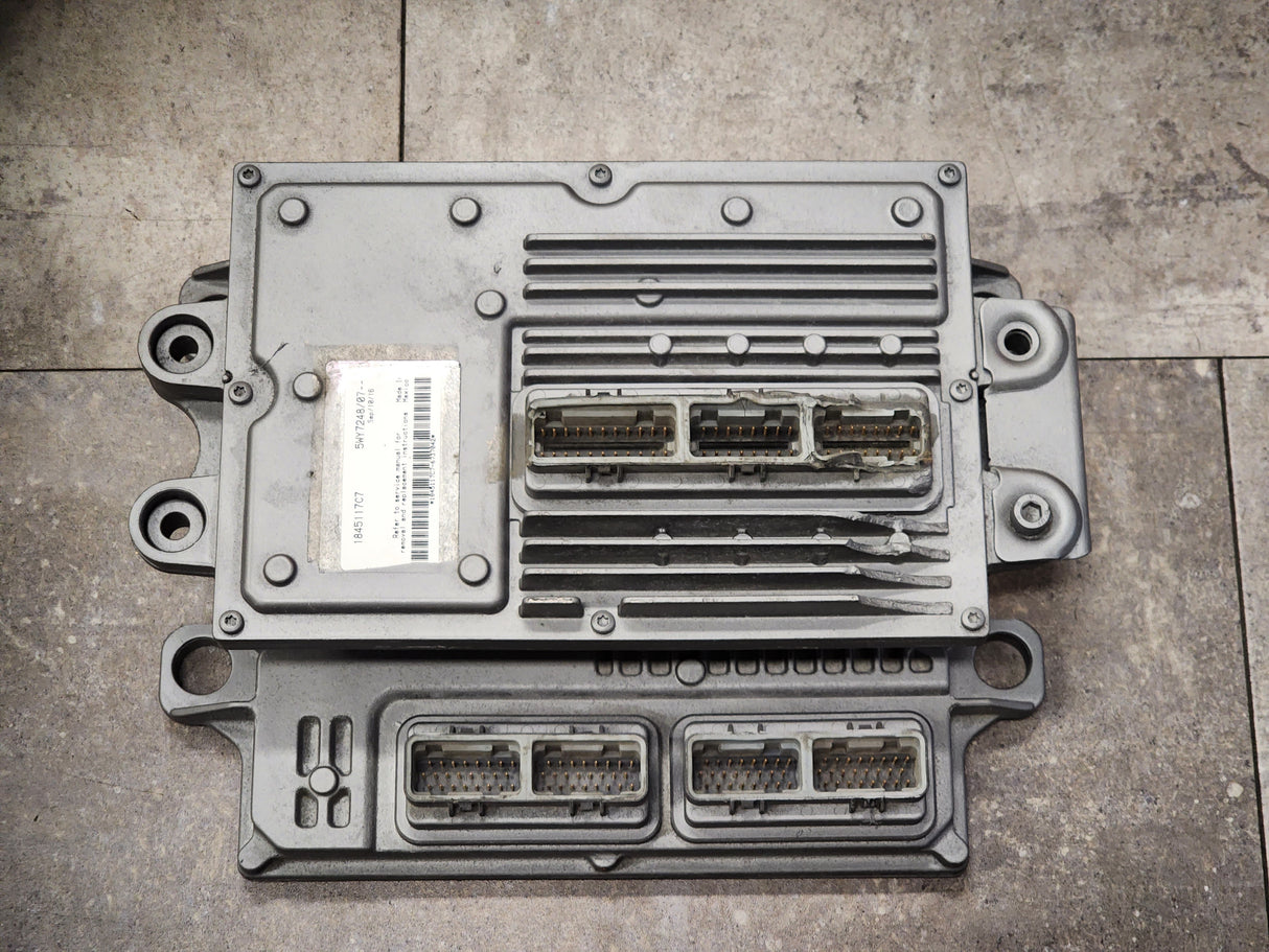 International DT466E ECM Part # 1839368C1, Other Part # 1845117C7, 1845496C94