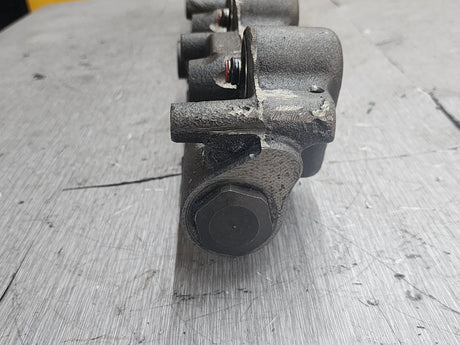 International DT466E EGR Diesel Engine Fuel & Oil Manifold Rail Part# 1841968C4