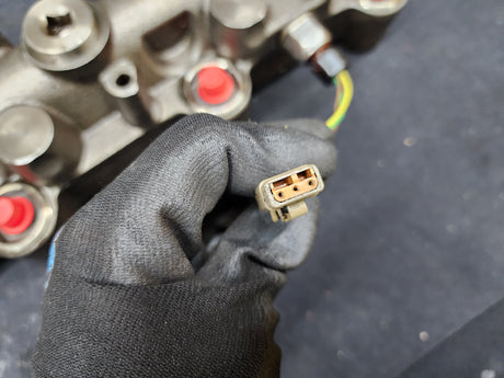 International DT466E EGR Diesel Engine Fuel and Oil Manifold Rail Part# 1841968C4 For Sale