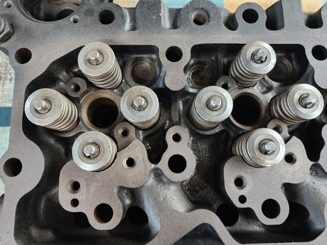 Cummins 3943627-03 Cylinder Head For Sale