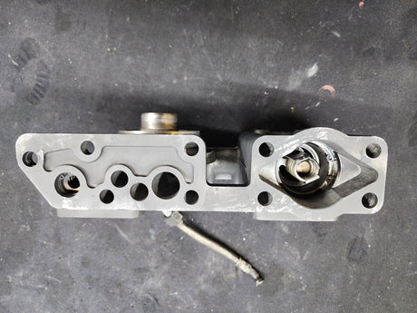 Cummins ISM Diesel Engine Oil Filter Base Housing 3102774 For Sale
