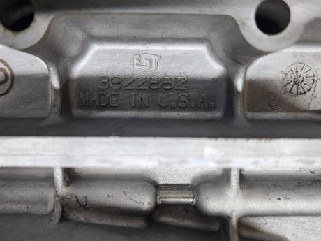 Cummins ISC C8.3 Diesel Engine Oil Filter Base 3922882 For Sale