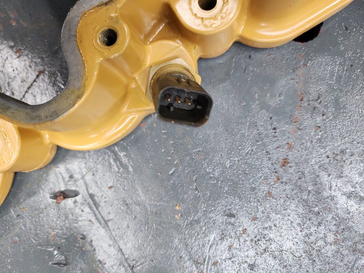 2006 Caterpillar C7 Engine Rocker Arm Housing 249-0149 For Sale