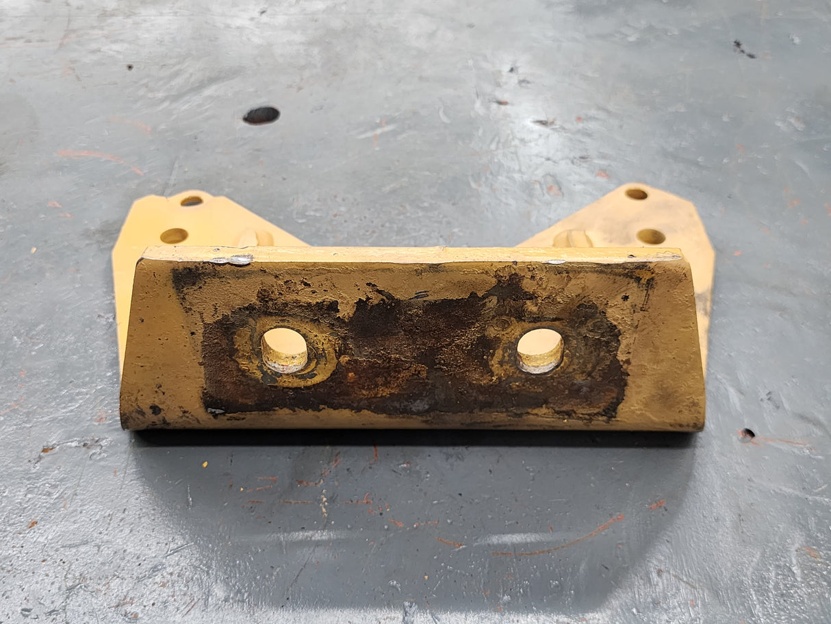2004 Caterpillar C7 Engine Front Motor Support Mount 131-2192 For Sale