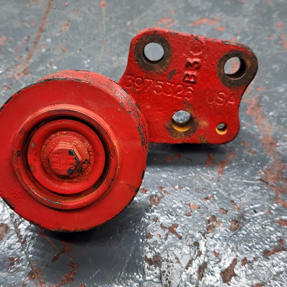 Cummins ISL Diesel Engine Idler Pulley w/ Support Bracket 3975326 For ...