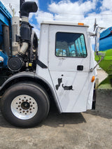 2011 Mack LEU613 Series 600 Garbage Truck W/ Mack MP7 Diesel Engine