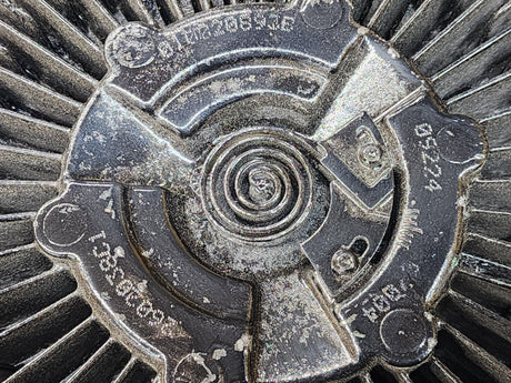 International BorgWarner Viscous Fan Clutch 2602038C1