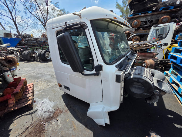 2006 Volvo VNL Conventional New Generation CAB Shell For Sale