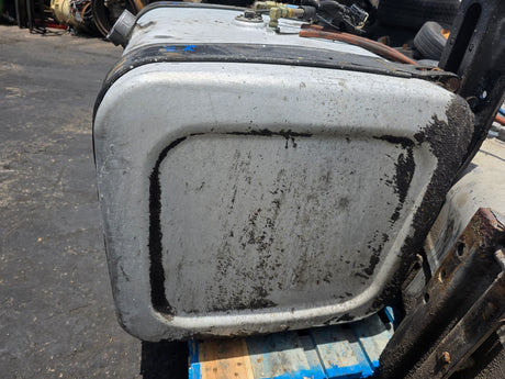 Mack MRU613 Aluminum D-Shape Fuel Tank For Sale