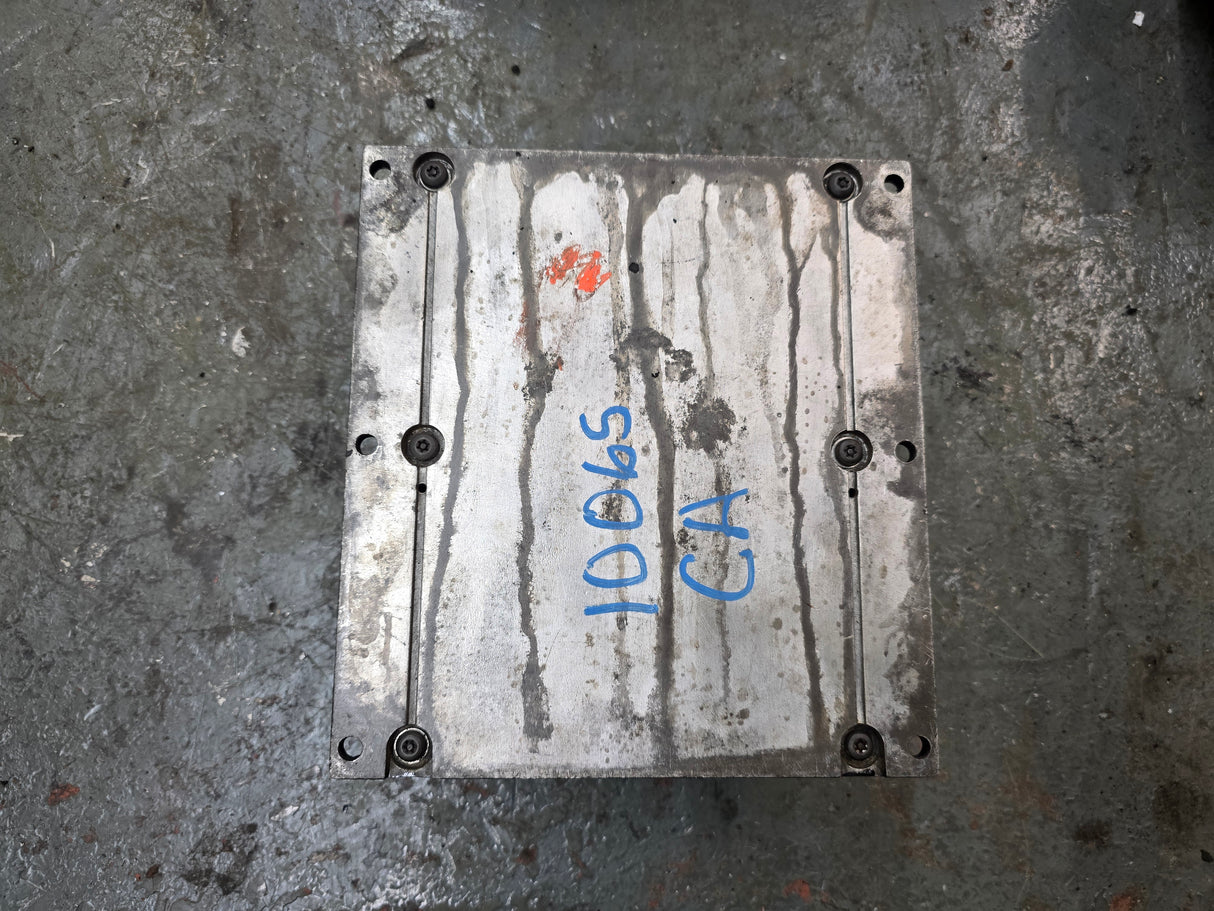 1995 Cummins M11 CELECT Engine Control Module (ECM) Part # 3084473 For Sale