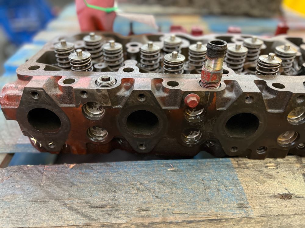 Cummins ISB 6.7L  3977221 Cylinder Head For Sale