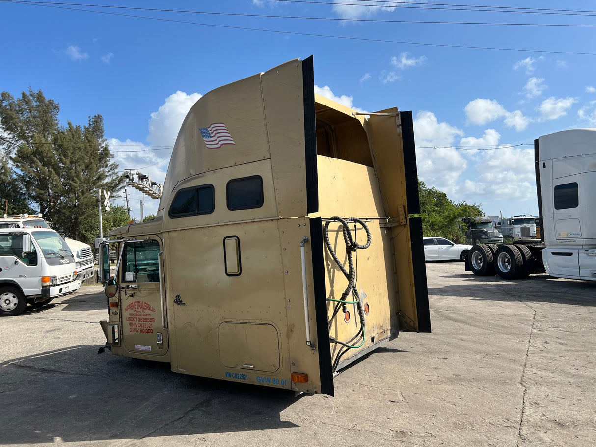 1997 International 9200 SBA Cab