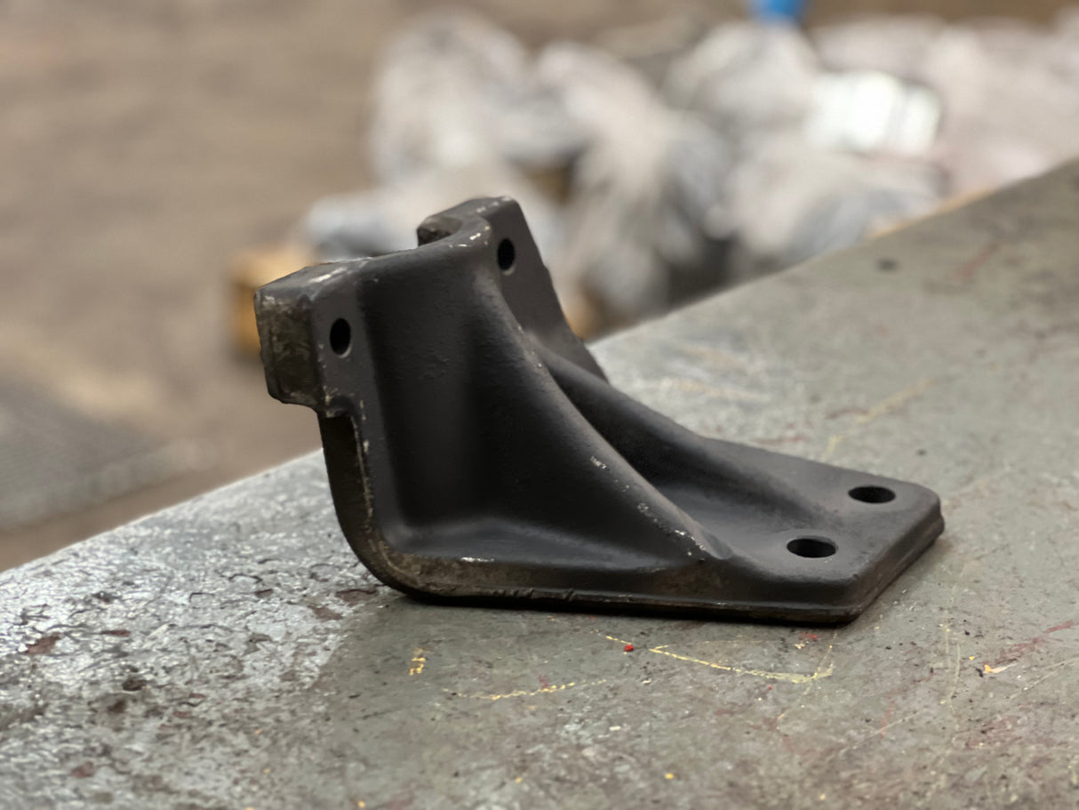Ford Driver’s / Left Side Rear Engine Mount Part # D7HT-6A070-AA For Sale
