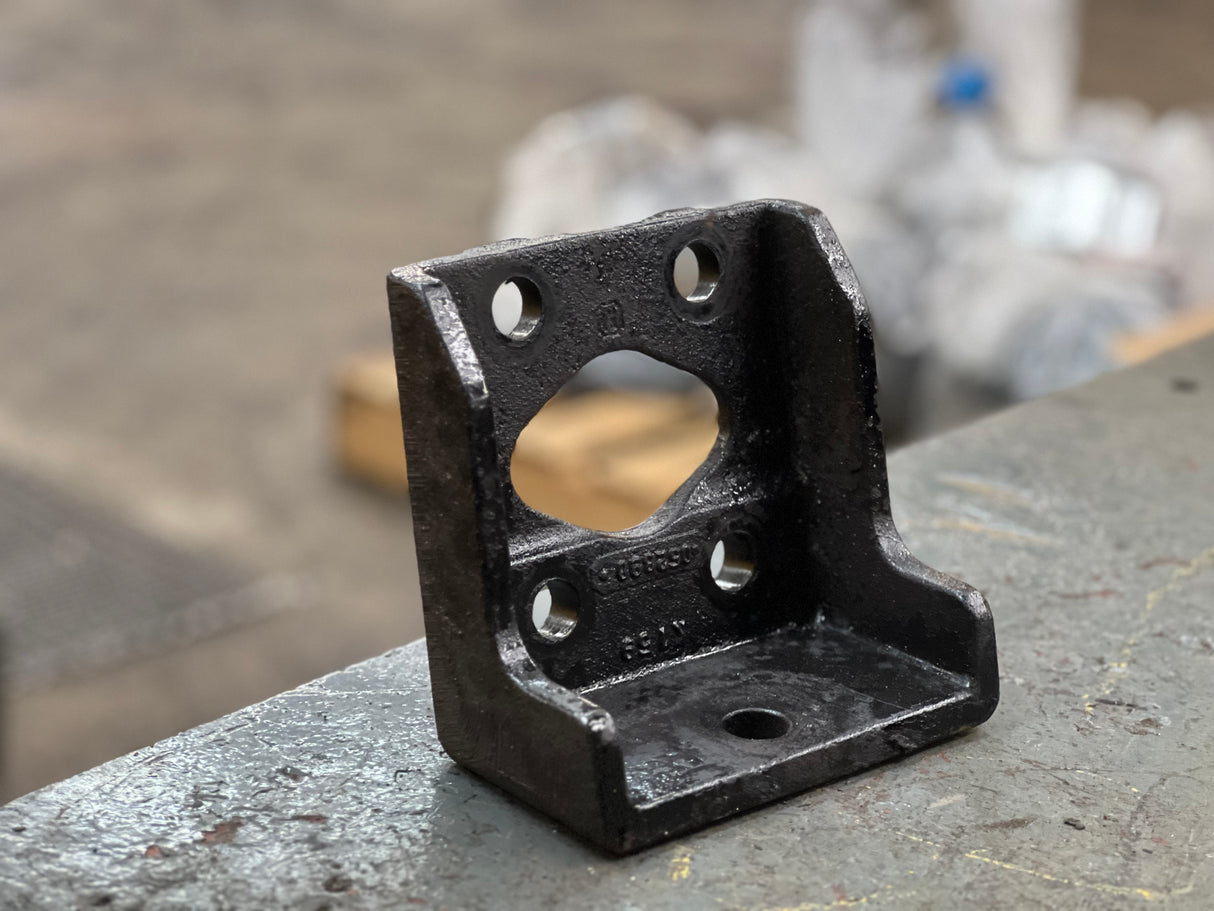 Caterpillar Rear Engine Mount 14264AA For Sale