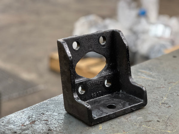 Caterpillar Rear Engine Mount 14264AA For Sale