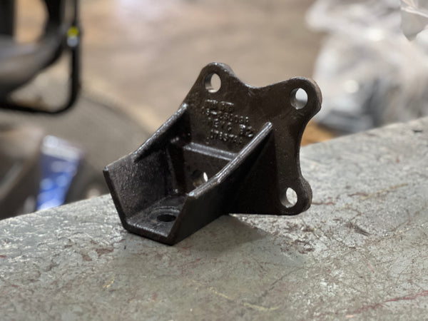 Caterpillar Rear Passenger's / Right Side Engine Mount Part # 05-25009R For Sale