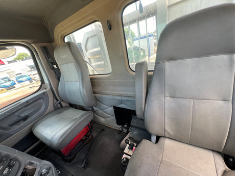 2012 Freightliner Cascadia 125 Cab & Chassis Truck  GLIDER KIT (NO ENGINE NO TRANSMISSION)