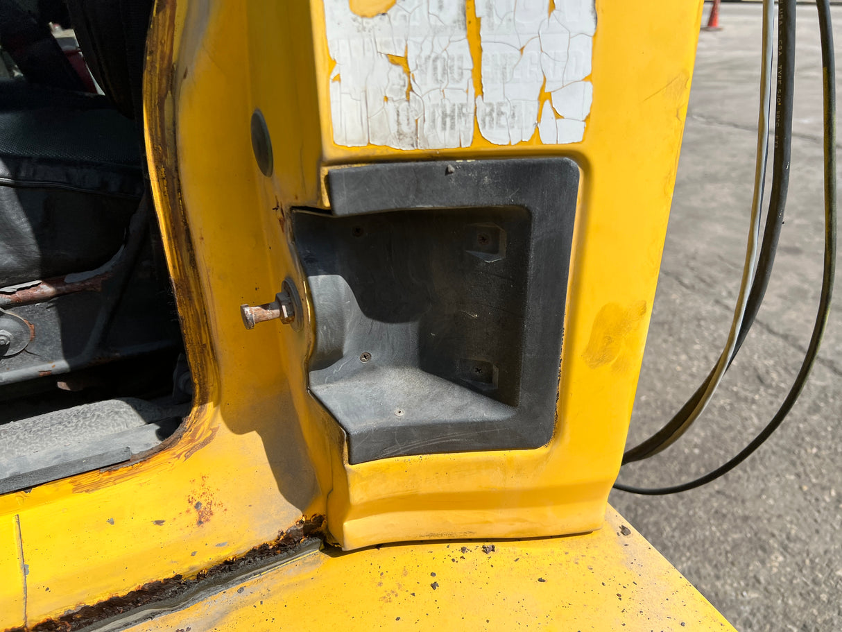 1995 Ford CF8000 Cargo Series CAB Shell For Sale
