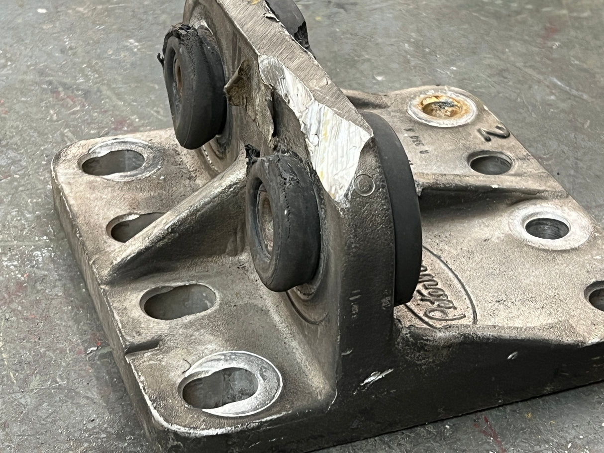 Peterbilt Frame Mount Part # 05-15034M000-E For Sale